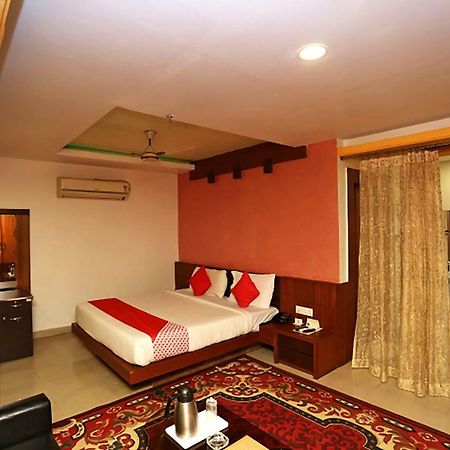 Oyo 38191 Dayal Residency Hotel Jajpur Exterior foto