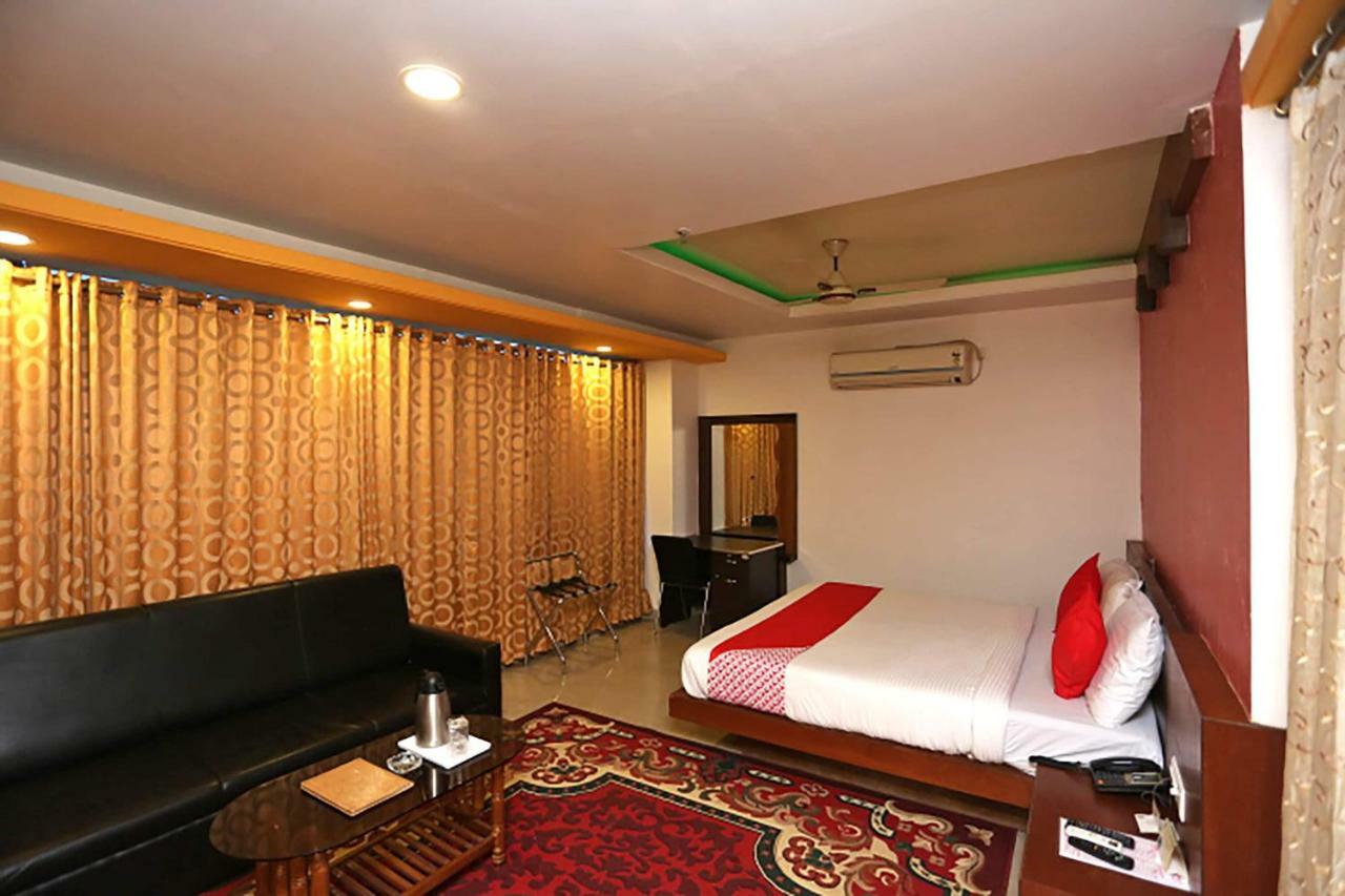 Oyo 38191 Dayal Residency Hotel Jajpur Exterior foto